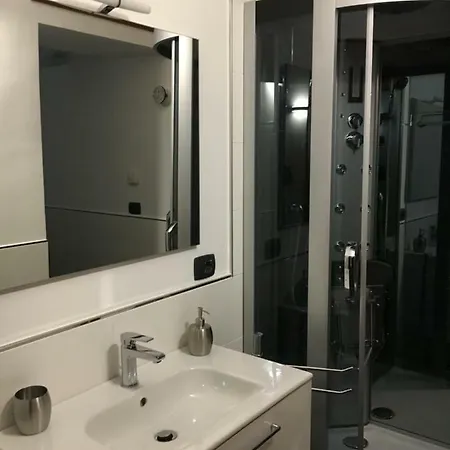 The Experience Apt דירה קאסרטה