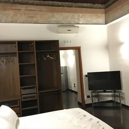 The Experience Apt * קאסרטה